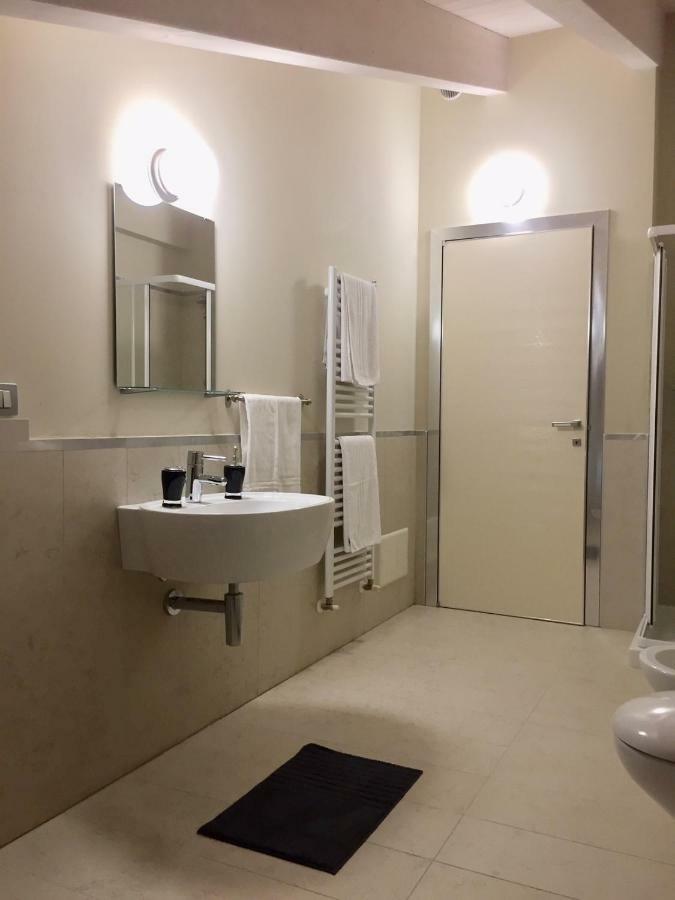 Residenza Virgiliana Suite Con Terrazza-Centro Storico Mantova Kültér fotó